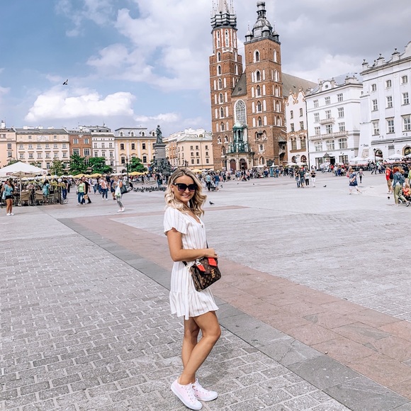 Meet your Posher, Aggi - Picture 6 of 14